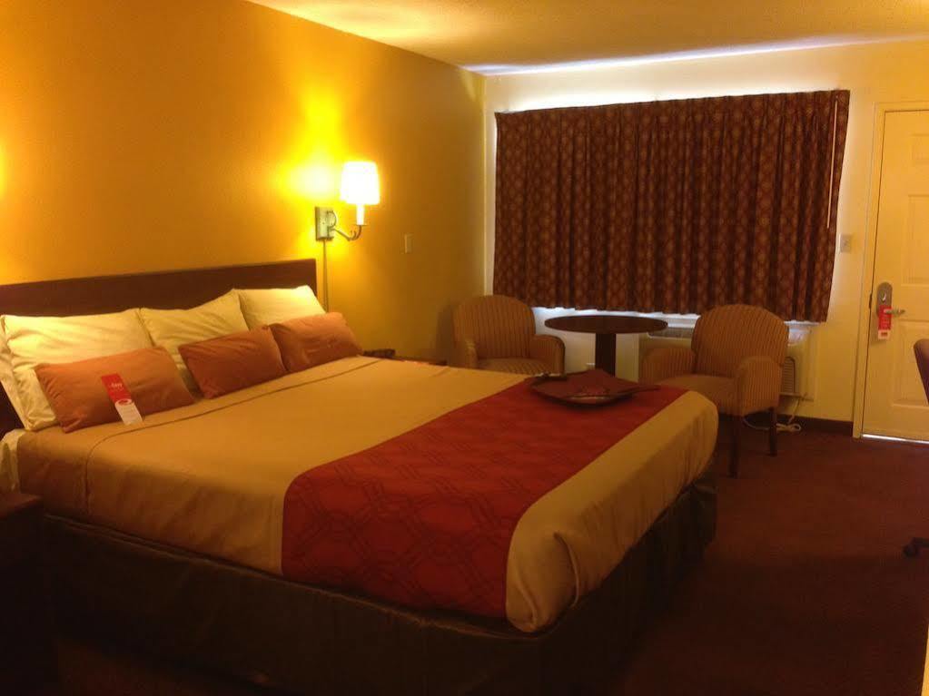Motel Super 8 By Wyndham Albuquerque Downtown Zewnętrze zdjęcie